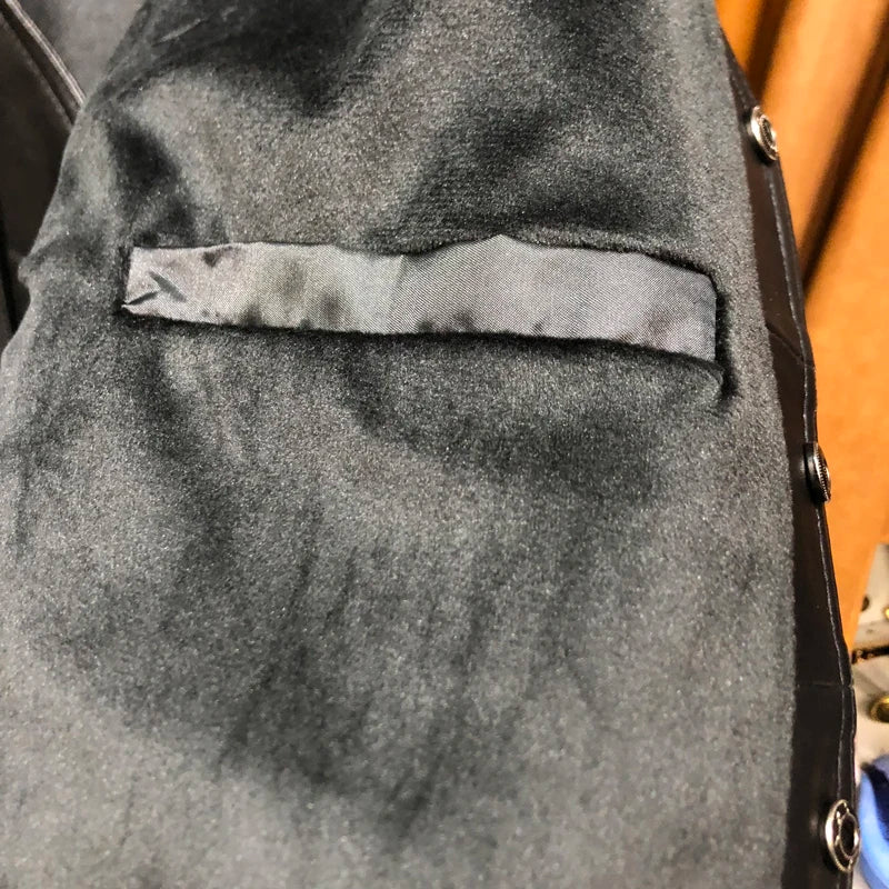 Gilet en cuir glacé pour homme classique — peau de mouton, col en V, cérémonie, nouvelle collection 2024