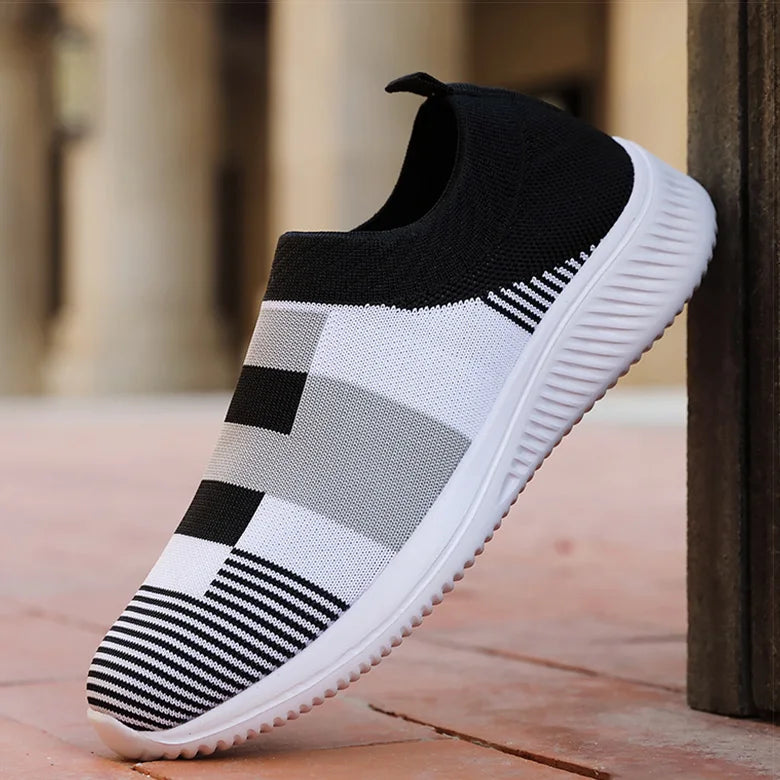 Women's Knitted Flat Sneakers with Color Mix, New Collection Vulcanized Casual Shoes