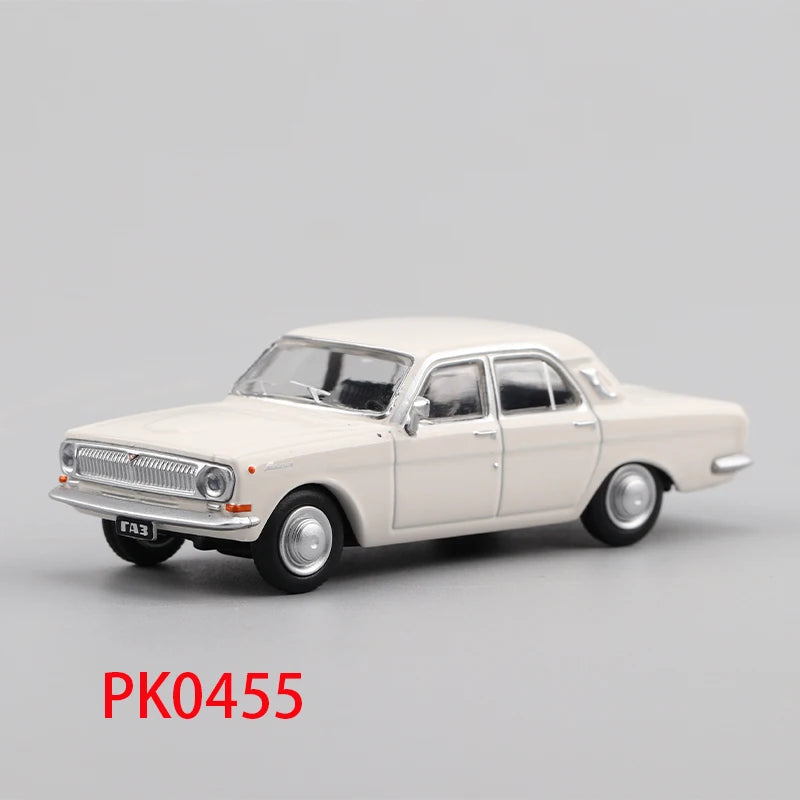 Perka 1/64 escala GAZ-24 Volga simulación aleación modelo de coche exhibición estática juguete coleccionable regalo recuerdo decoración