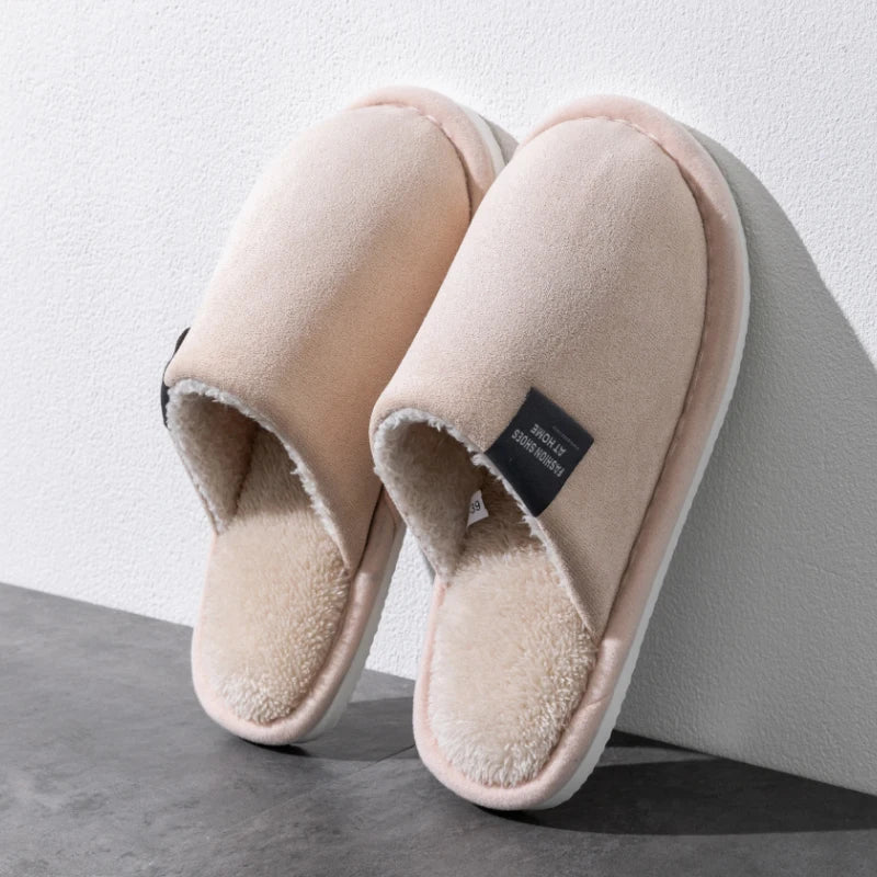 Pantoufles Hiver Peluche Antidérapantes — Confort Maison Homme & Femme