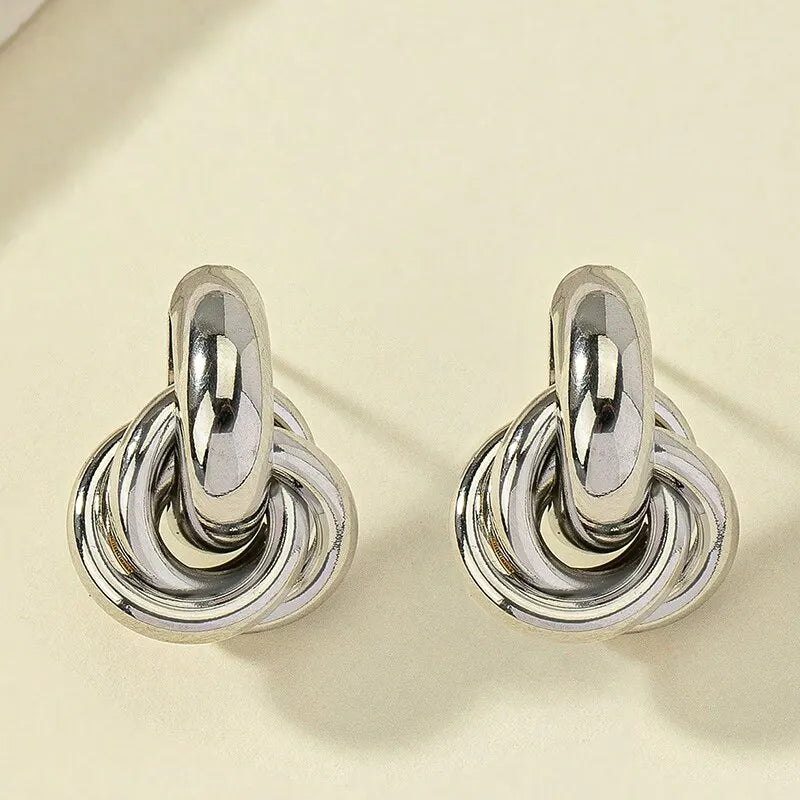 Ensemble de boucles d'oreilles en forme de nœud pour femmes, 2 paires, couleur or argent, plaqué brillant, tendance, clou, mignon, usage quotidien, ensemble de bijoux