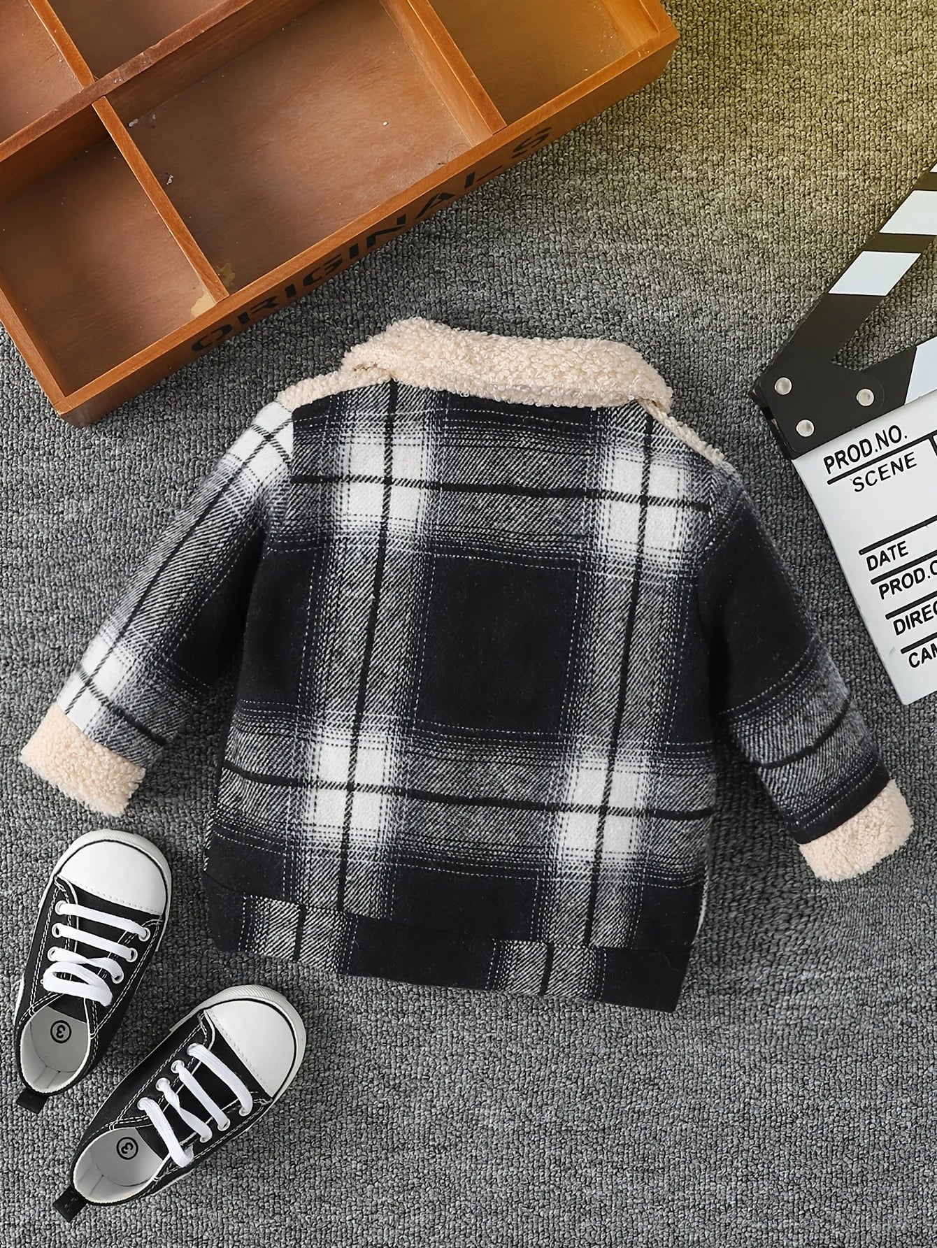 Veste en peluche patchwork à carreaux à manches longues pour bébé garçon, à la mode et simple, pour l'automne et l'hiver