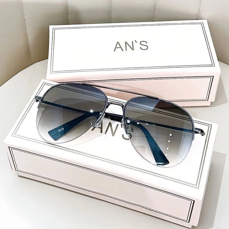 Men's Fashion Gradient Sunglasses Large Frame Pilot Sunglasses Anti-glare Design Lunette De Soleil Homme UV400 (without box)