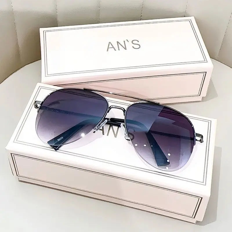 Men's Fashion Gradient Sunglasses Large Frame Pilot Sunglasses Anti-glare Design Lunette De Soleil Homme UV400 (without box)