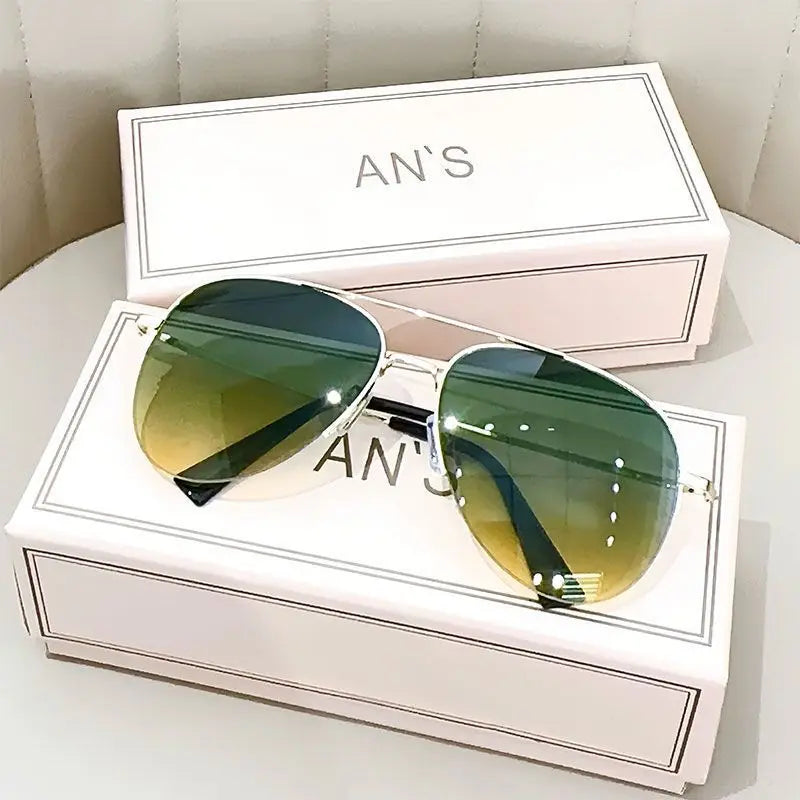Men's Fashion Gradient Sunglasses Large Frame Pilot Sunglasses Anti-glare Design Lunette De Soleil Homme UV400 (without box)