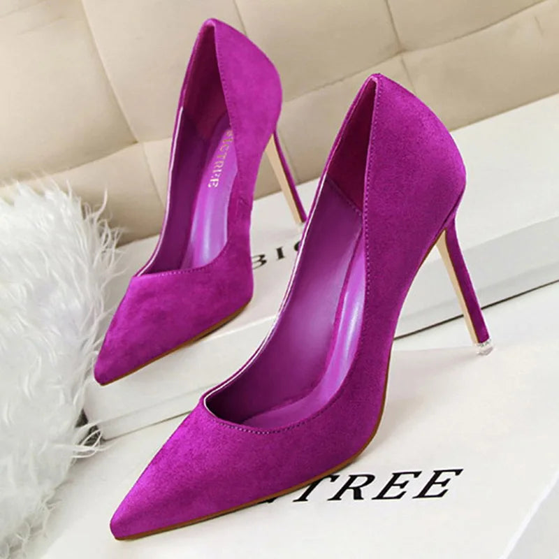 Escarpins à Talons Hauts Bout Pointu Femme — Élégance & Glamour