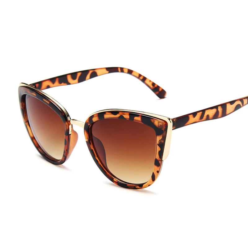 Gafas de sol de ojo de gato para mujer, espejo clásico, vintage, montura de ojo de gato, níquel, exterior