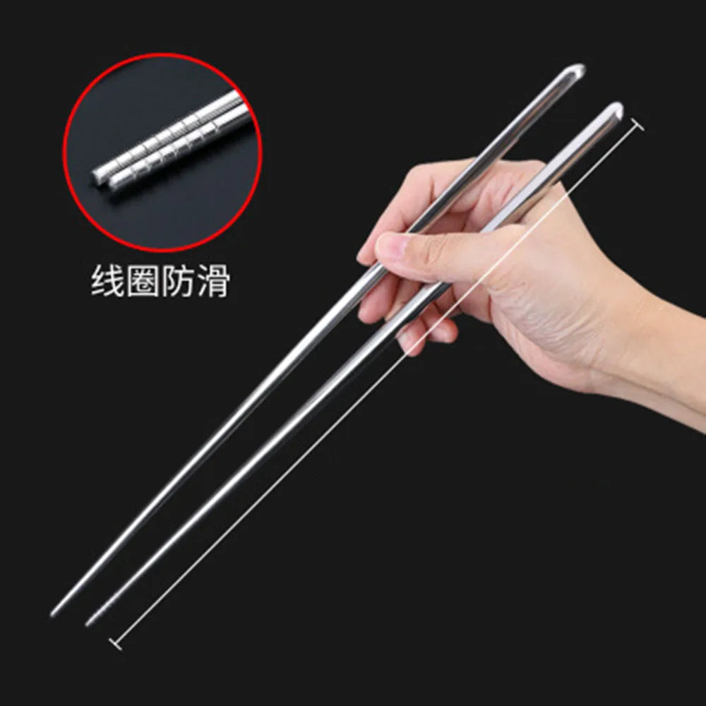 Une paire de baguettes de cuisine baguettes en acier inoxydable baguettes à frire Extra longues lavables au lave-vaisselle 38,8 Cm