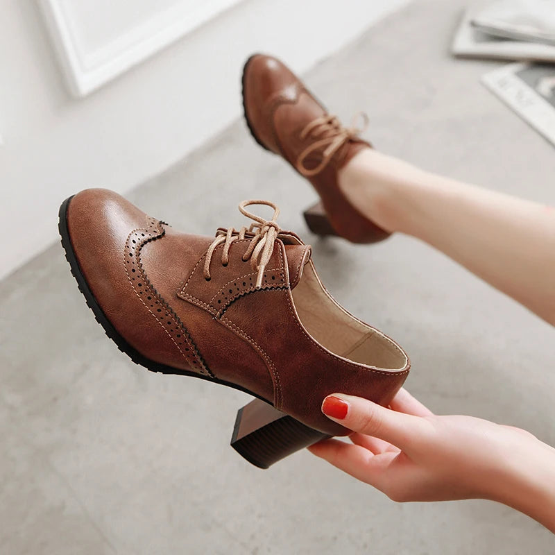 Chaussures Oxford Femme Automne 2025 — Style Classique & Tendance