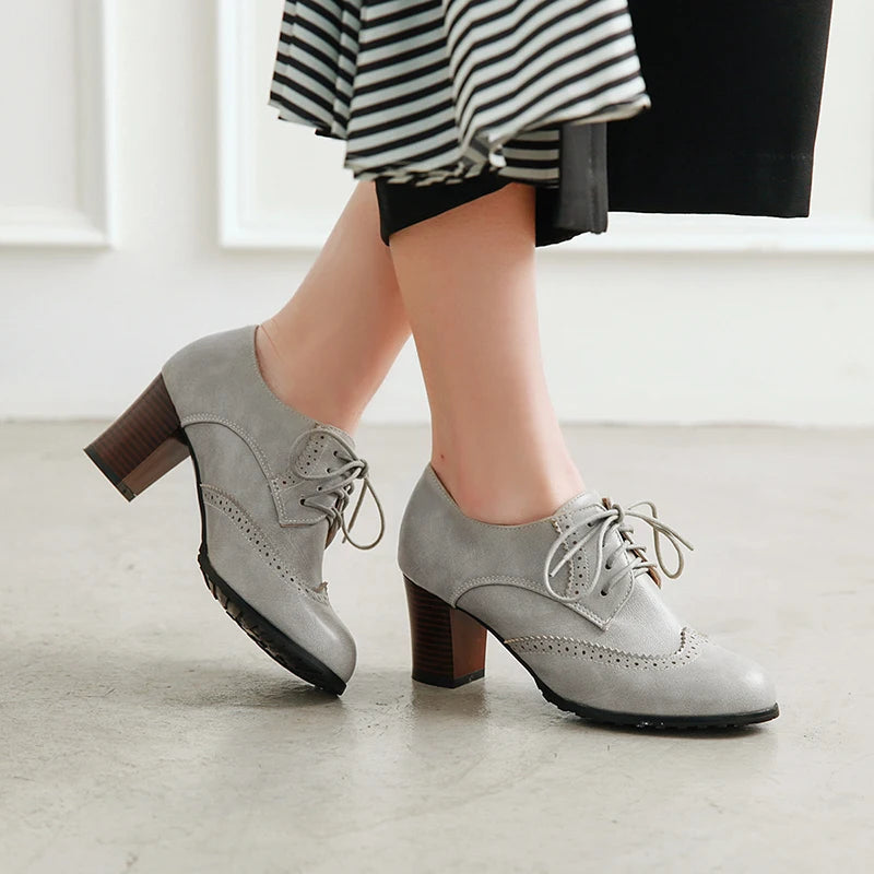 Chaussures Oxford Femme Automne 2025 — Style Classique & Tendance