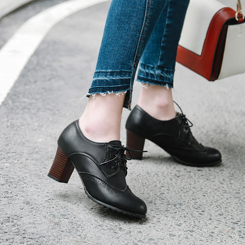 Chaussures Oxford Femme Automne 2025 — Style Classique & Tendance