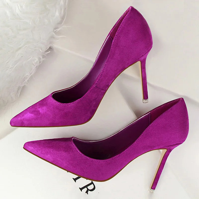 Escarpins à Talons Hauts Bout Pointu Femme — Élégance & Glamour