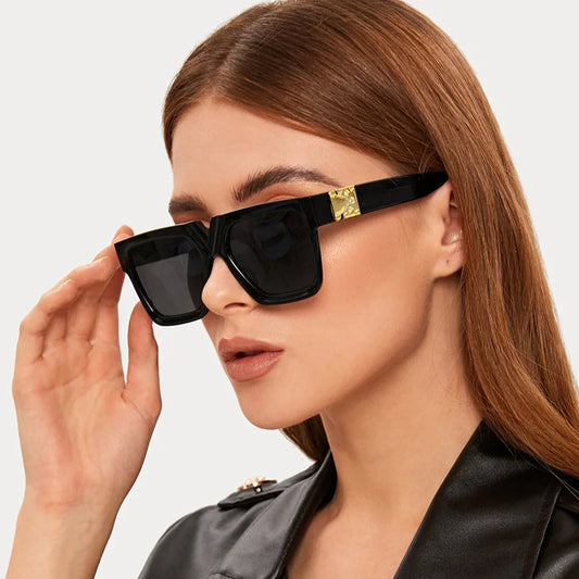 Lunettes de soleil carrées pour femmes — voyage, rectangulaires noires, mode, rétro, 2021