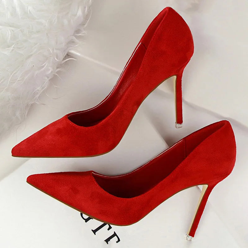Escarpins à Talons Hauts Bout Pointu Femme — Élégance & Glamour