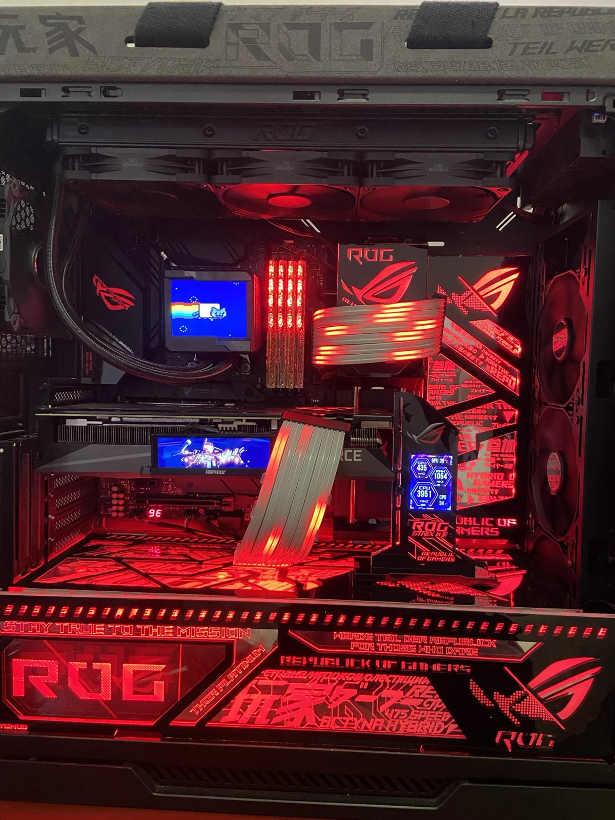 Support de carte vidéo graphique Support VGA avec écran LCD 2.4 pouces Support RGB CPU GPU RAM moniteur AIDA64 pour PC Gamer armoire bricolage
