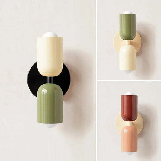 Applique murale nordique en frêne coloré – Luminaire décoratif pour salon, couloir et chambre d'enfant