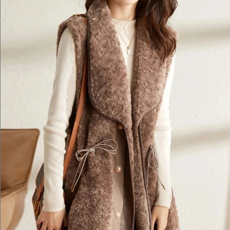 Gilets en peluche d'agneau pour femmes — automne, élégants, nouvelle collection