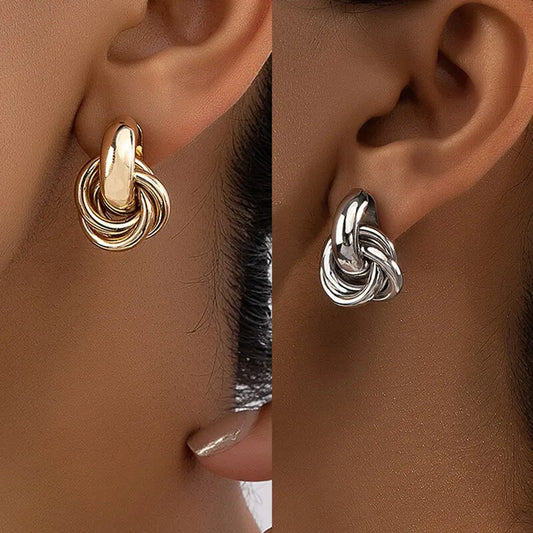 Ensemble de boucles d'oreilles en forme de nœud pour femmes, 2 paires, couleur or argent, plaqué brillant, tendance, clou, mignon, usage quotidien, ensemble de bijoux