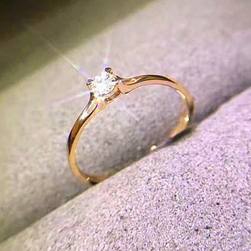 Bague de Mariage Minimaliste Femme — Zircone Cubique 4mm Fiançailles Élégante