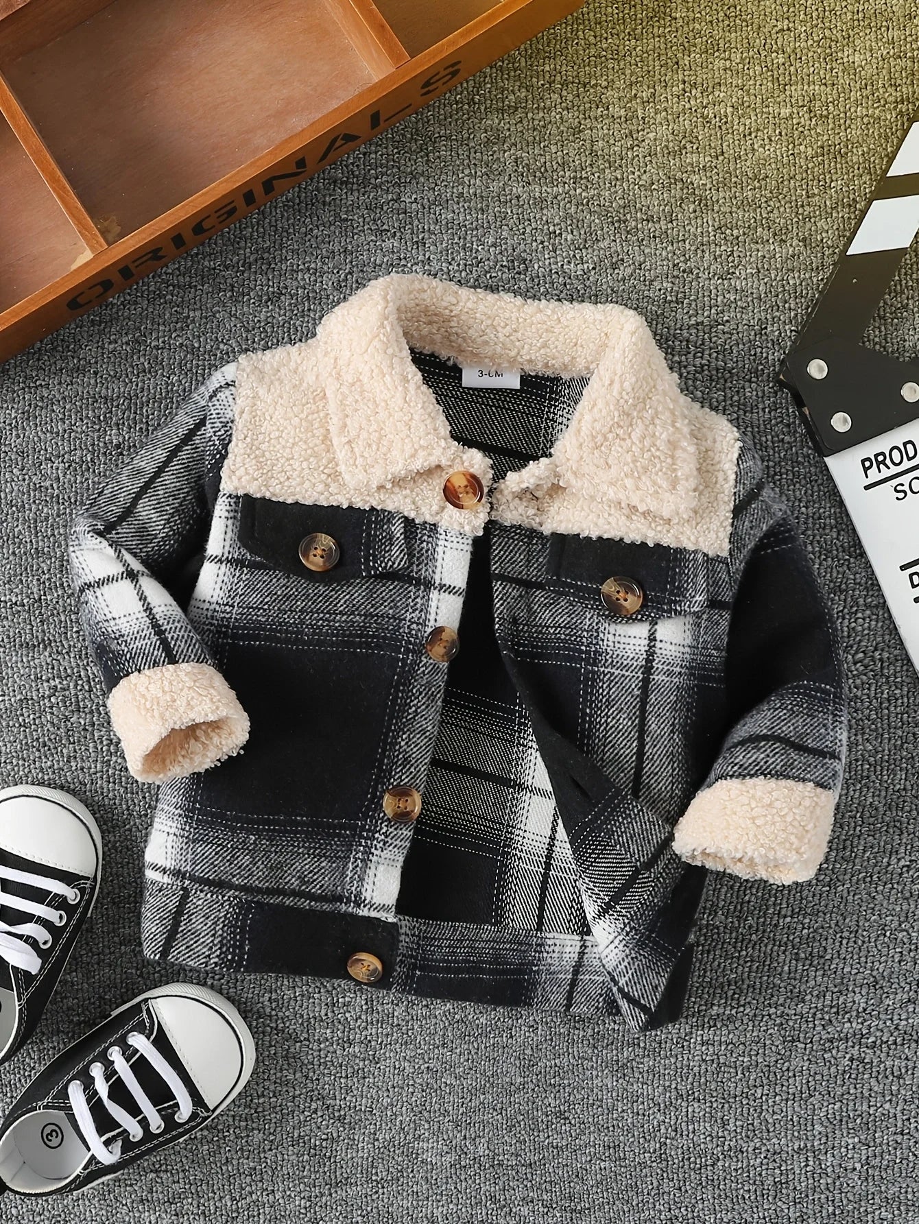 Veste en peluche patchwork à carreaux à manches longues pour bébé garçon, à la mode et simple, pour l'automne et l'hiver