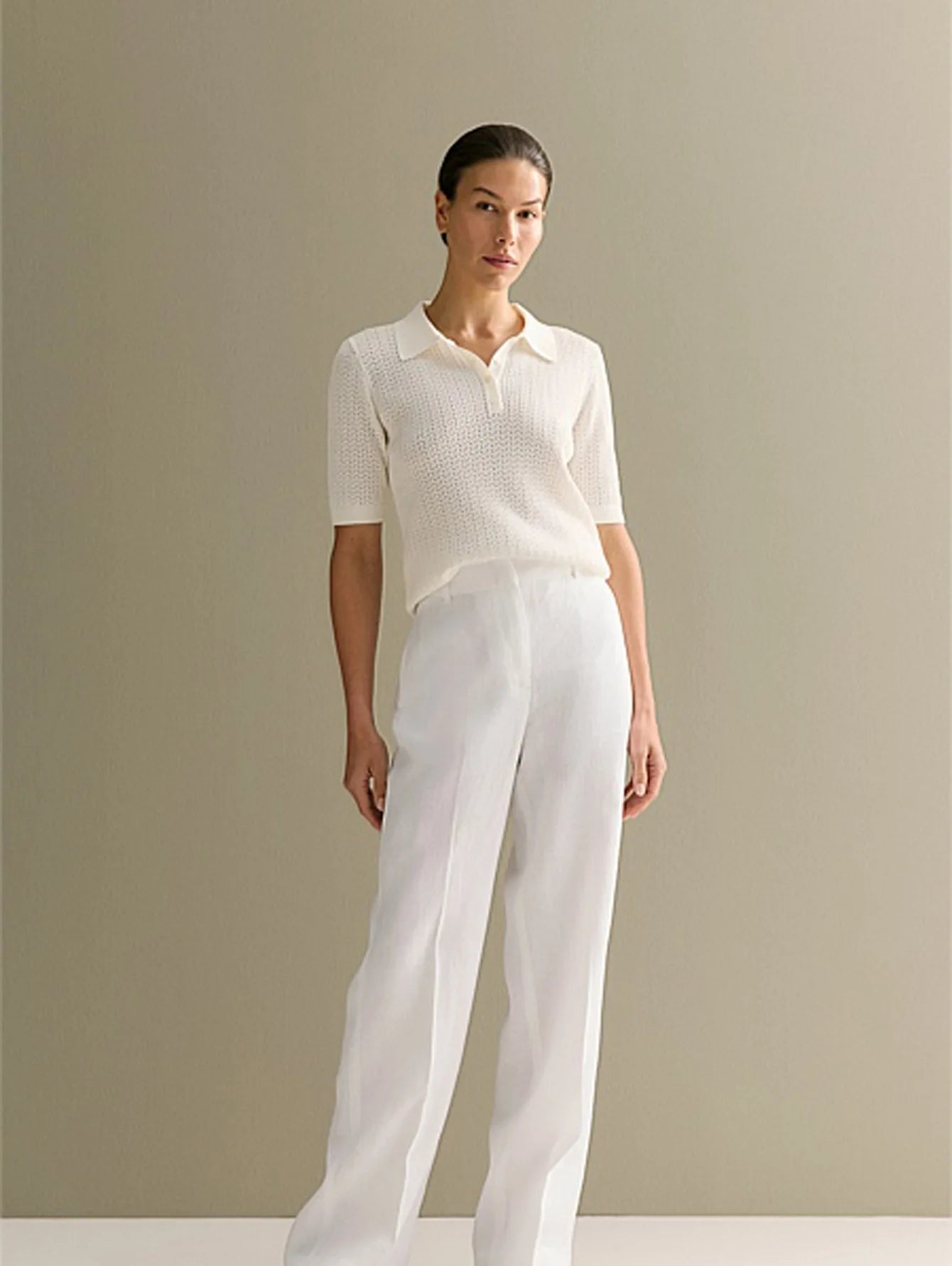T-shirt femme en maille ajourée 2026 — manches courtes, décontracté, col à revers, tendance, uni