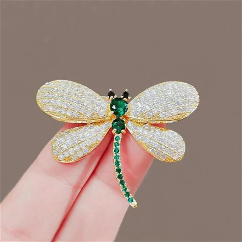 Broches coreanas de perlas rosas con diamantes de imitación para mujer, tulipán, oreja de trigo, bambú, Panda, broche de circonita, alfileres para mujer, traje, abrigo, joyería
