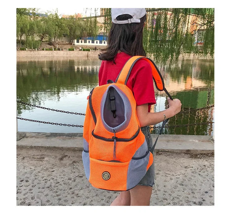 Nouveau chien animal de compagnie sac à dos transporteur sac de voyage avant Pack respirant réglable avec bandes réfléchissantes de sécurité pour la randonnée en plein air chats