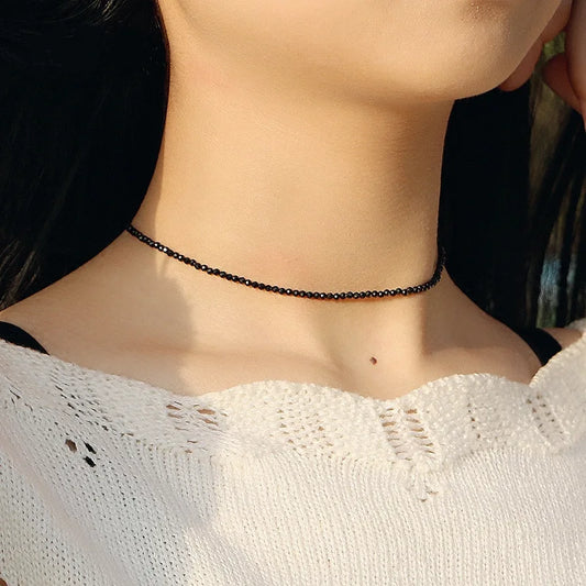 Collier court de perles noires pour femmes — ras du cou, bijoux de fête, style simple