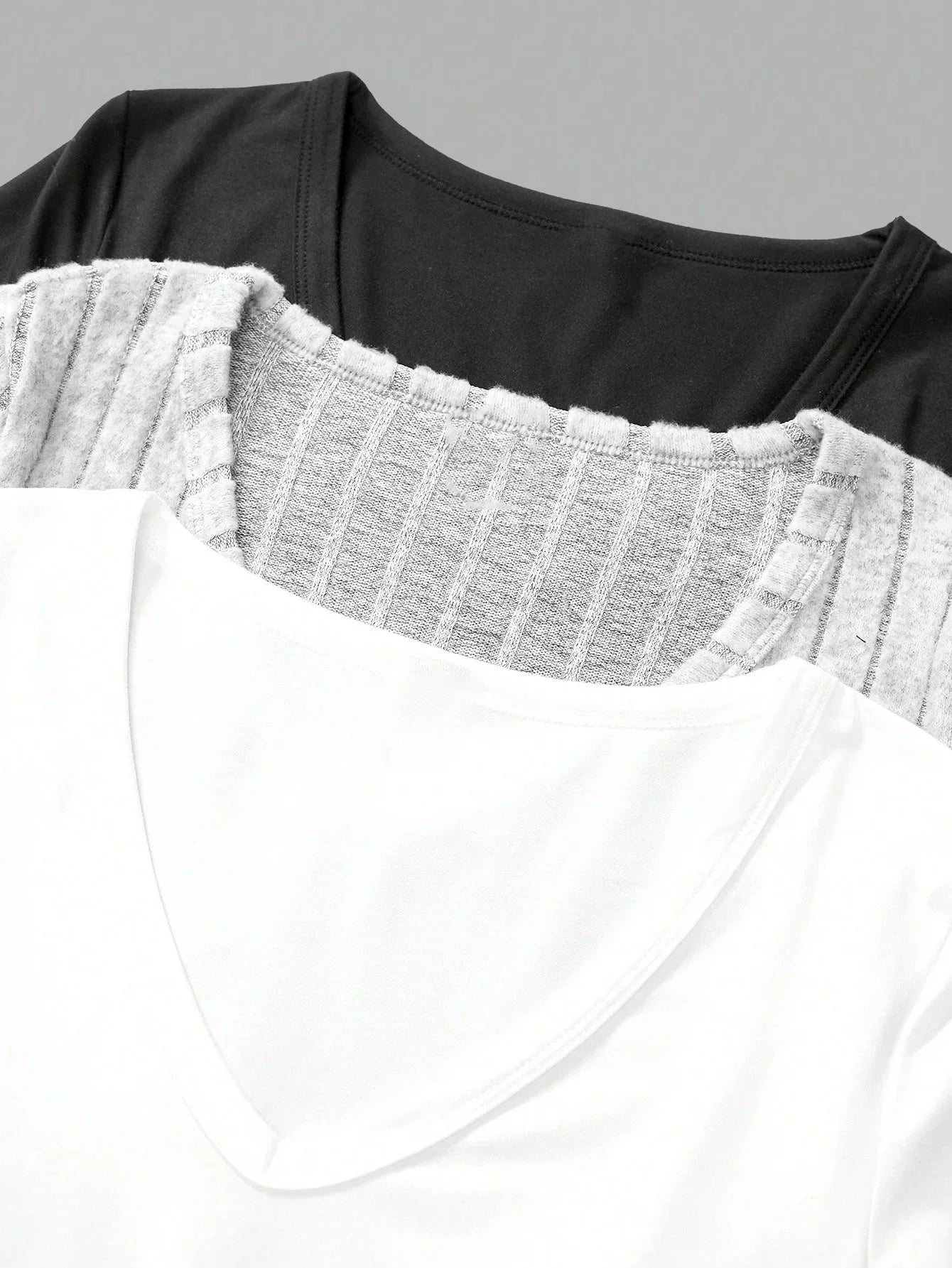 2026 nouveau T-shirt à manches longues de couleur unie, avec un design texturé, une texture douce et une apparence à la mode