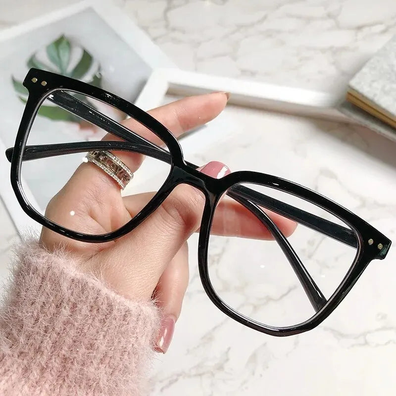 Women's blue light blocking glasses, with regular eyeglass frames, retro finish, flat lightweight frame