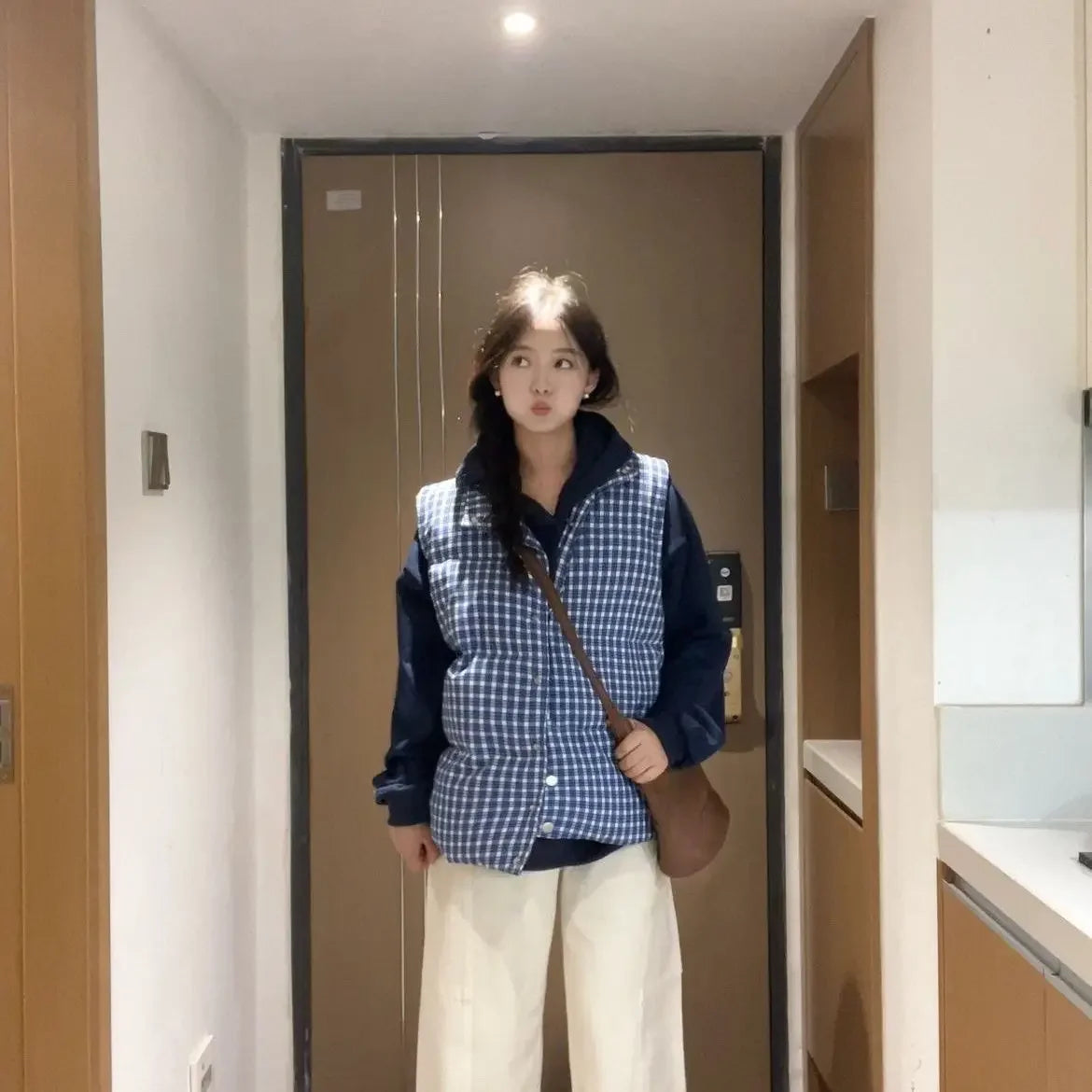 Gilet rembourré en coton pour femmes bleu — style coréen, mode 2025, isolé, demi-saison, chaud, tendance