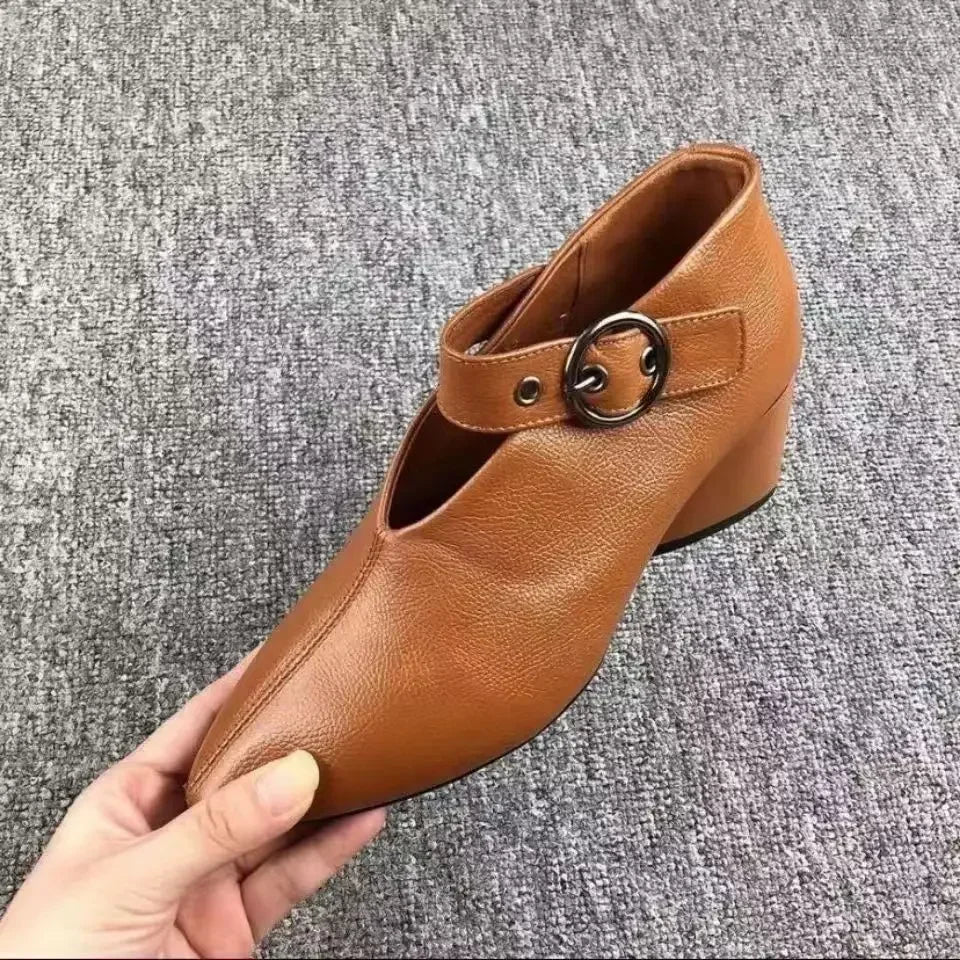 Zapatos de mujer de punta fina y tacón grueso, zapatos retro con hebilla, negros, de tacón alto, nueva colección 2024