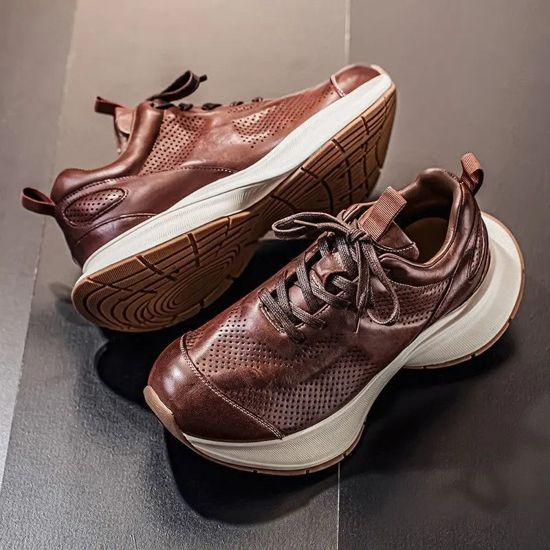 Zapatillas retro de invierno para hombre, zapatos de cuero casuales de estilo británico, de lujo, ligeros, para ocio al aire libre, nueva colección 2025