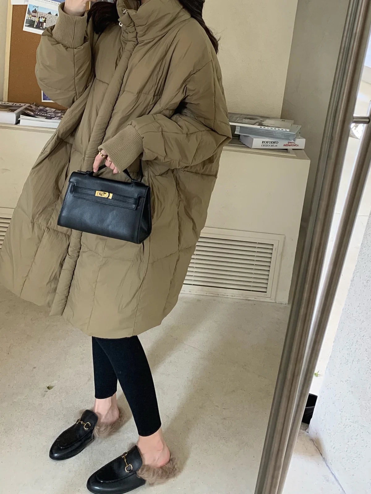 Abrigo de invierno de algodón casual para mujer, ajuste holgado coreano, longitud media, estilo Hong Kong, ropa exterior de moda