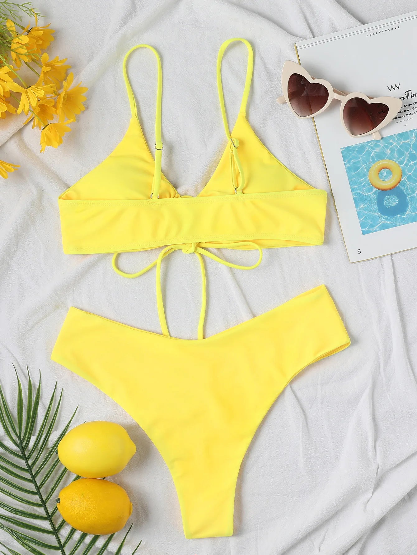 Nouveau ensemble de Bikini à haute élasticité pour 2025 été deux pièces couleur unie à lacets Sexy femmes maillot de bain plage maillot de bain maillots de bain