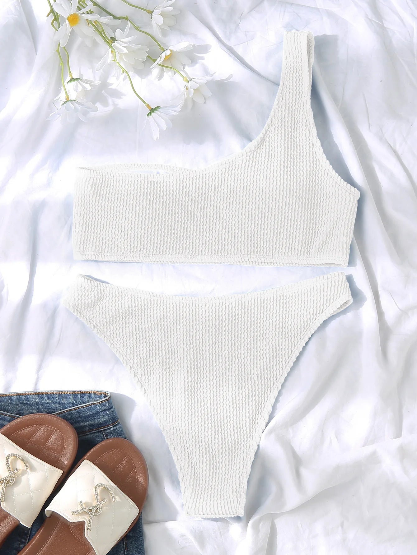 Une épaule Bikini texturé maillots de bain coupe haute maillot de bain solide maillot de bain femmes brésilien 2025 mode