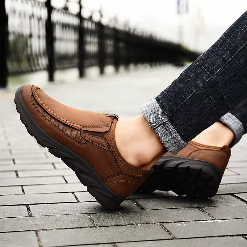 Zapatos casuales de cuero retro para hombre, mocasines transpirables sin cordones, zapatos de conducción para hombre, zapatillas para caminar, talla 39-48