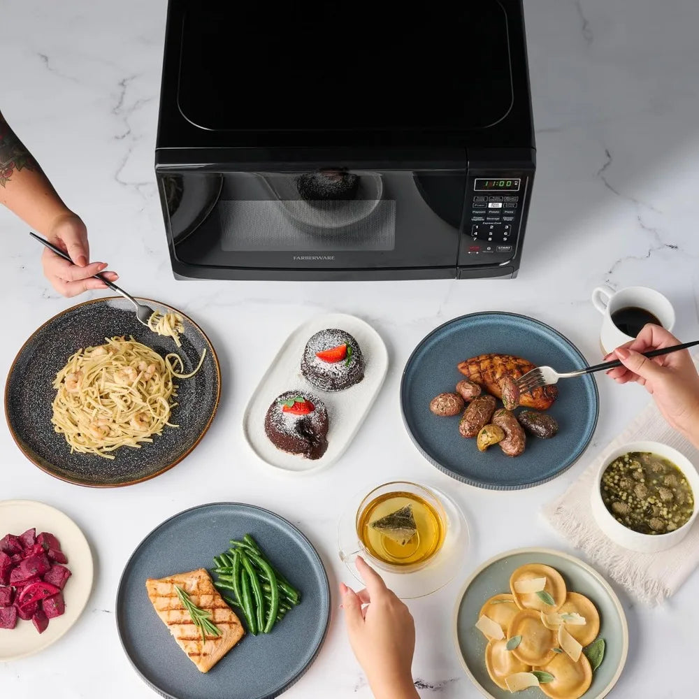0,7 Cu. Four à micro-ondes de comptoir Ft. – Puissance de 700 watts, programmes de cuisson automatiques, fonction de dégivrage, nettoyage facile et verrouillage de sécurité pour enfants - Noir