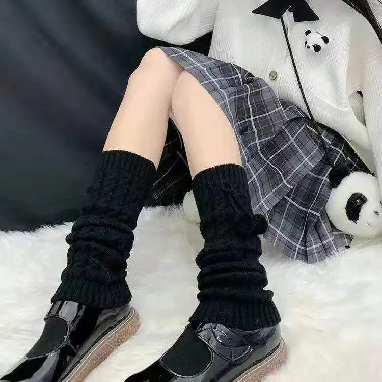 Calcetines cálidos de invierno Lolita, calcetines de punto para piernas cálidas, cubrepies de punto de bola de lana, calentadores de piernas con bolas para mujer