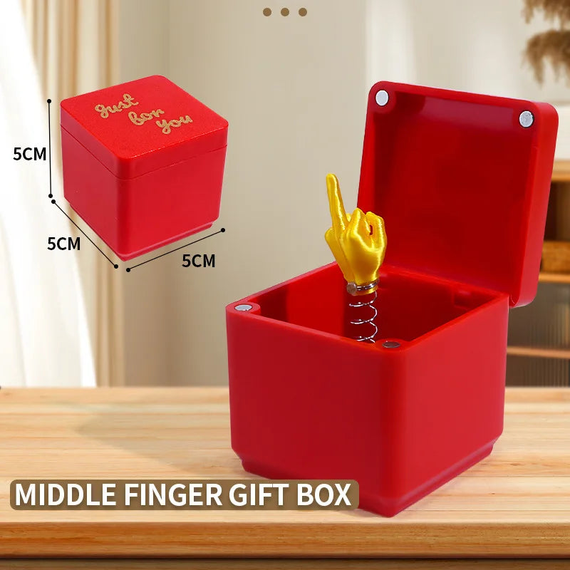 Cadeau de farces de noël intéressant, doigt du milieu dans la boîte, cadeaux créatifs amusants, décoration de bureau, de maison