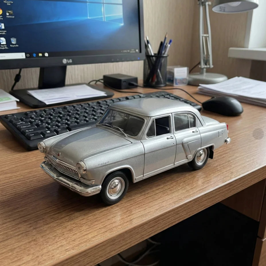 Modèle de voiture miniature en métal allié Volga GAZ-21 à l'échelle 1:43, modèle de voiture miniature, décoration de bureau, cadeaux, collection, cadeaux de loisir, véhicule classique, garçons