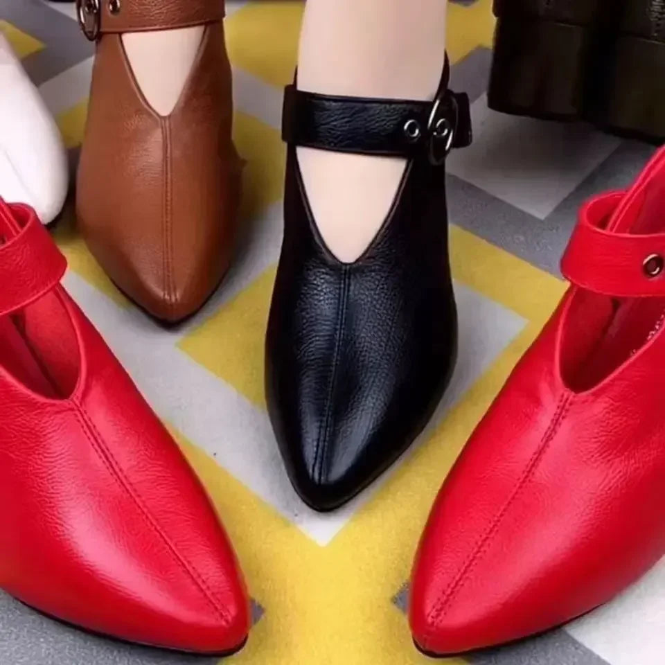 Zapatos de mujer de punta fina y tacón grueso, zapatos retro con hebilla, negros, de tacón alto, nueva colección 2024