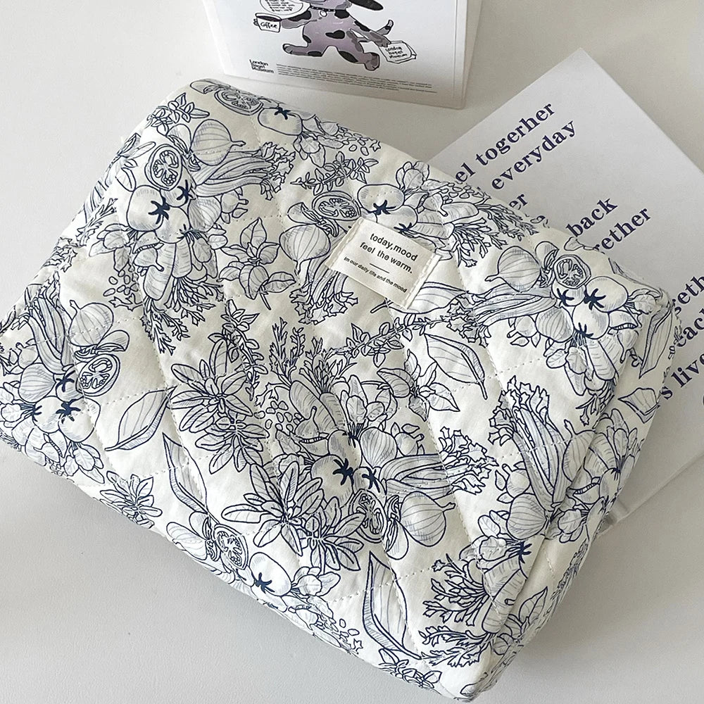 Women's Vintage Floral Handbag, Portable Zipper Cosmetic Bag, Makeup Pouch, Travel Toiletry Bag, Quilted Powders, Wholesale