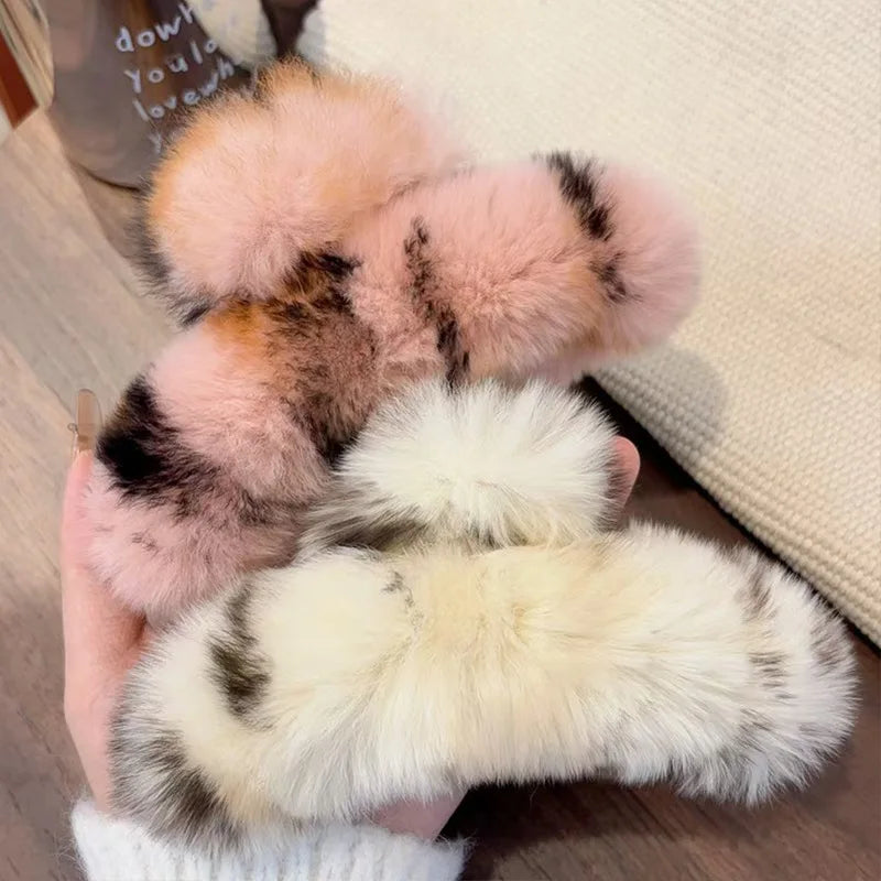 Grande pince en peluche avec une sensation haut de gamme, pince à cheveux poilue d'automne et d'hiver, tempérament féminin et coiffure, 1/2 pièces