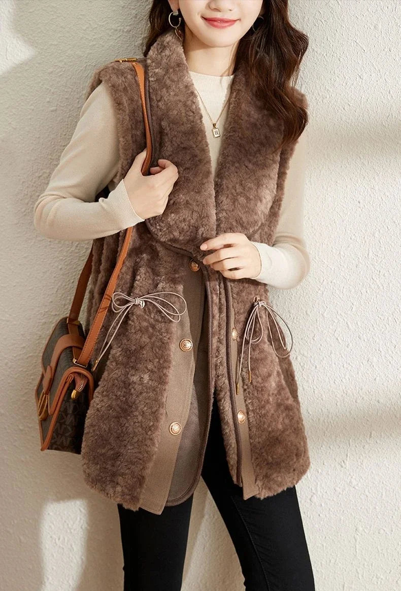 Gilets en peluche d'agneau pour femmes — automne, élégants, nouvelle collection