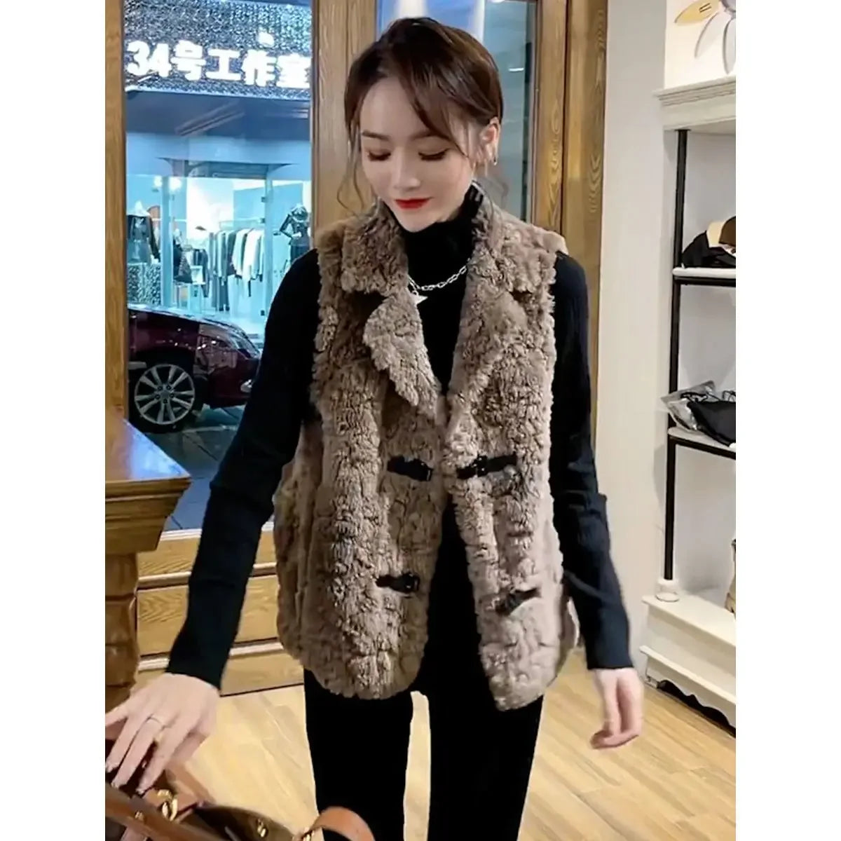 Gilet en agneau peluche pour femmes kaki — sans manches, décontracté, automne, mode 2025