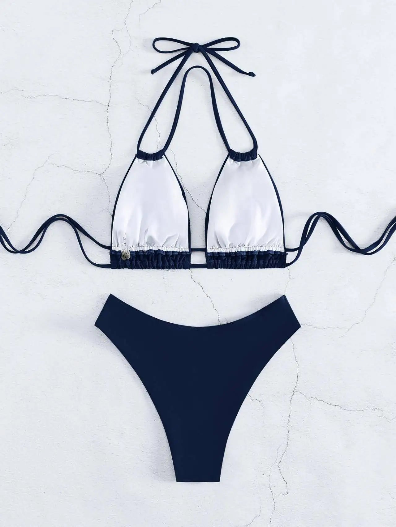 Maillot de bain en nylon solide pour femmes, bikini sexy, design de modélisation à la mode, nouveau style, vêtements de plage, 2025