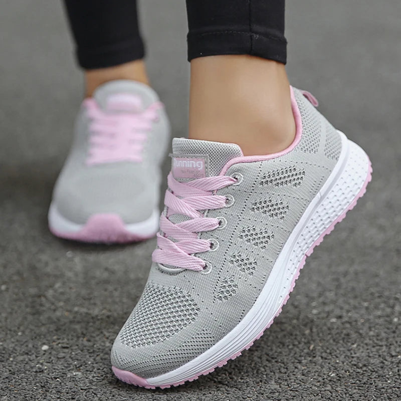 Women's fashion lace-up sneakers, designer women's athletic shoes, breathable shoes, original women's tennis shoes.