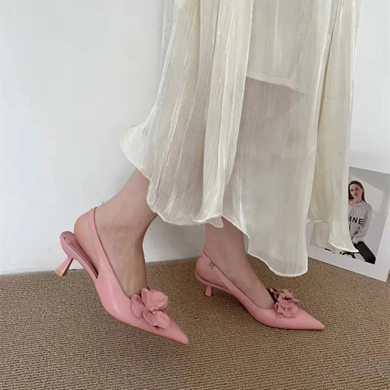 Escarpins Pointus à Talons Hauts Femme — Élégance & Style
