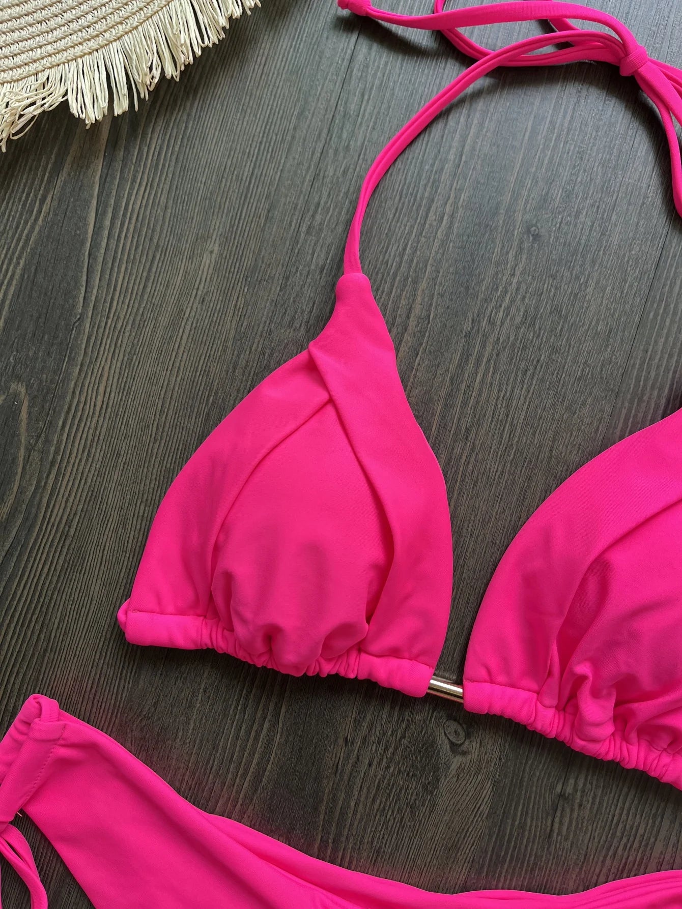 2025 nouveau Triangle Sexy maillot de bain pour femmes Bikinis brésiliens licou maillots de bain Push Up maillot de bain chaîne en métal plage Bikini ensemble